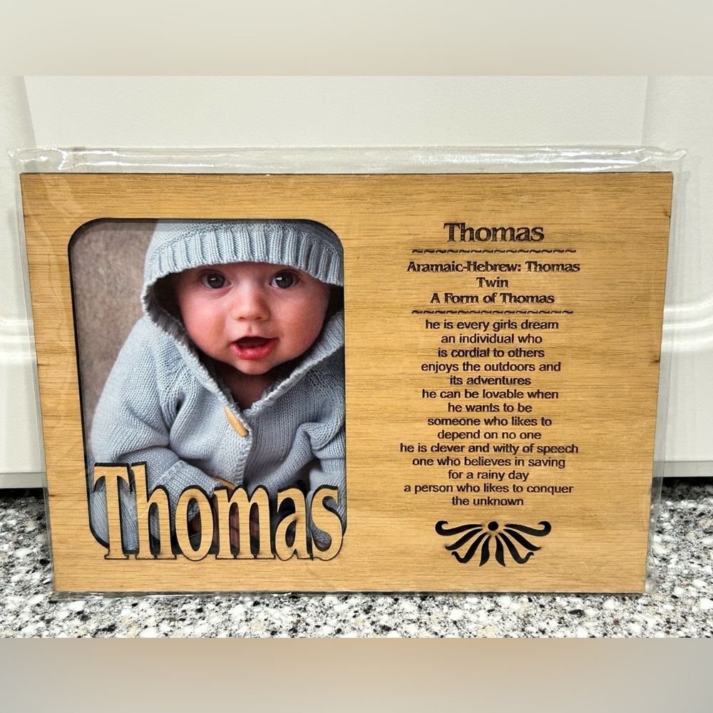 Personalized Wood “THOMAS” 5x7 Picture Frame 🖼️
